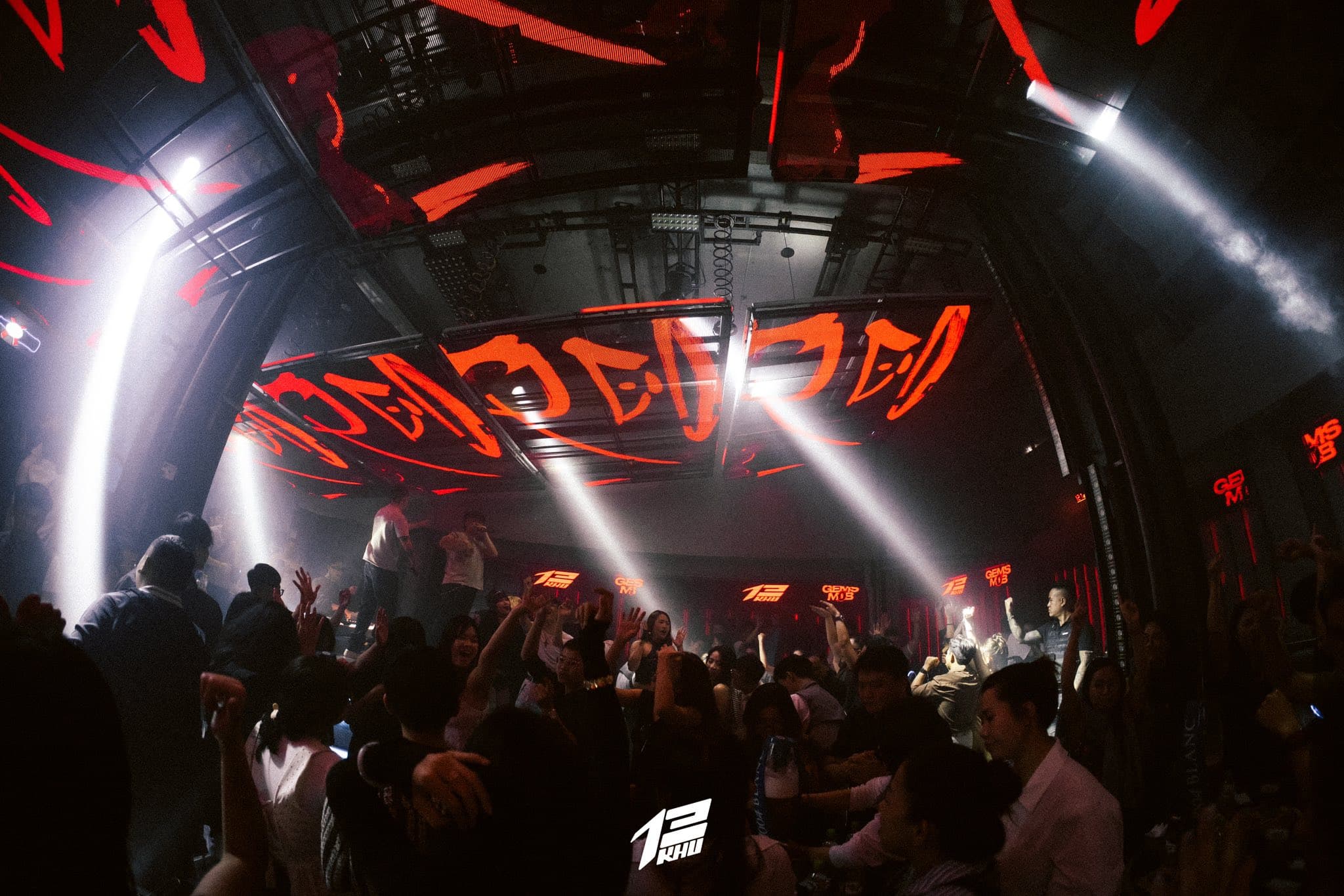 Khoảnh khắc KHU 13 9