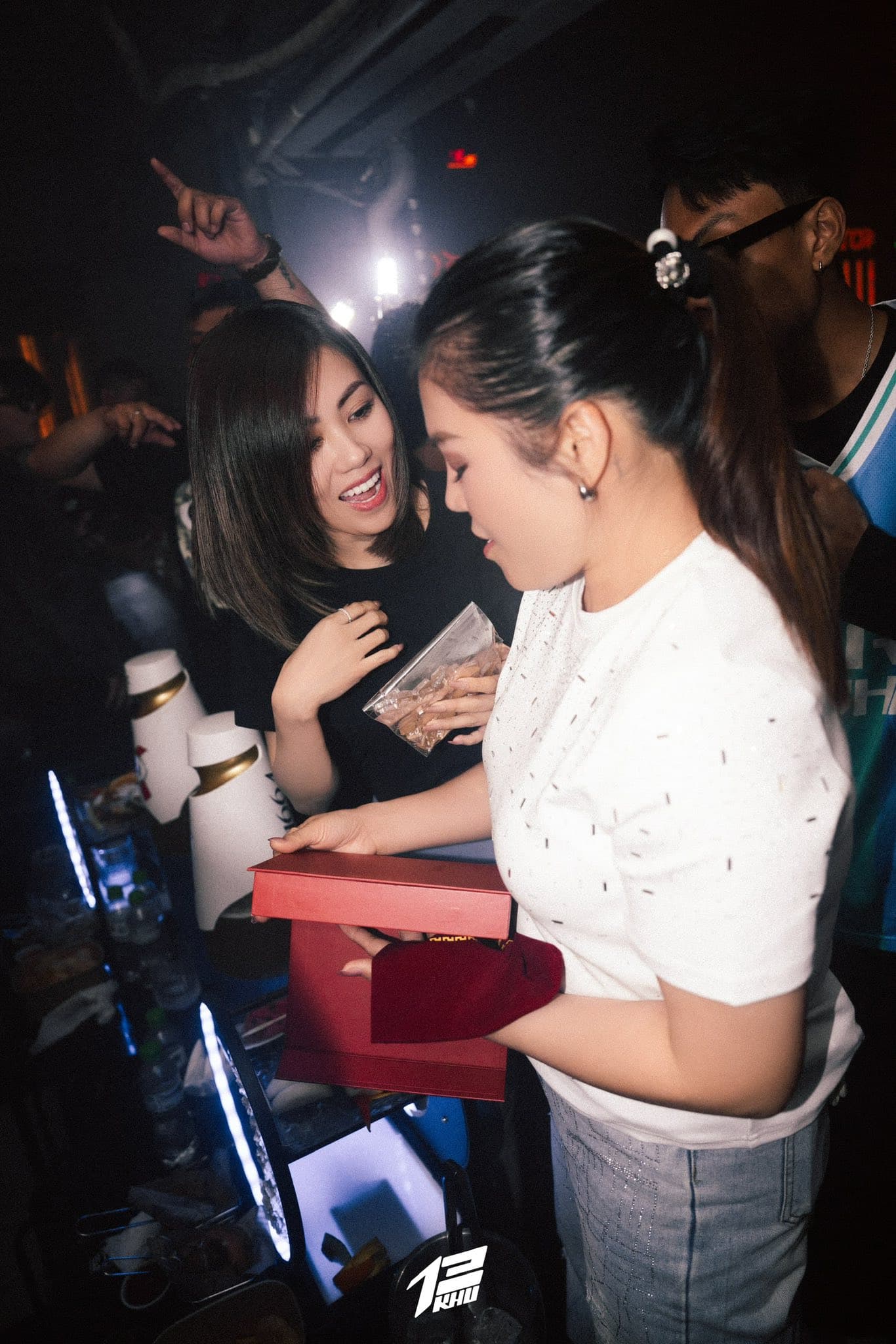 Khoảnh khắc KHU 13 19